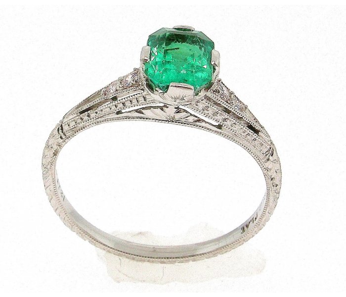 Vintage Emerald Platinum Ring