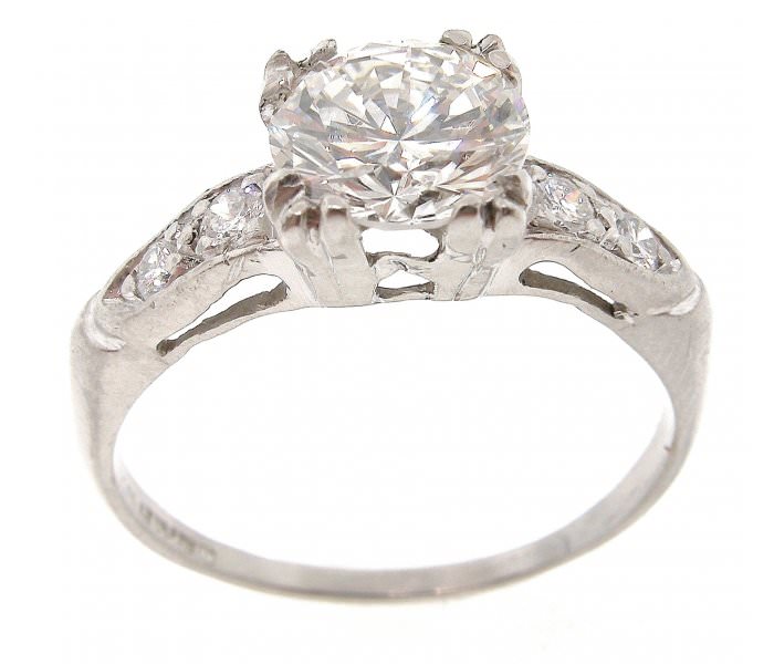 Vintage Diamond Platinum Ring