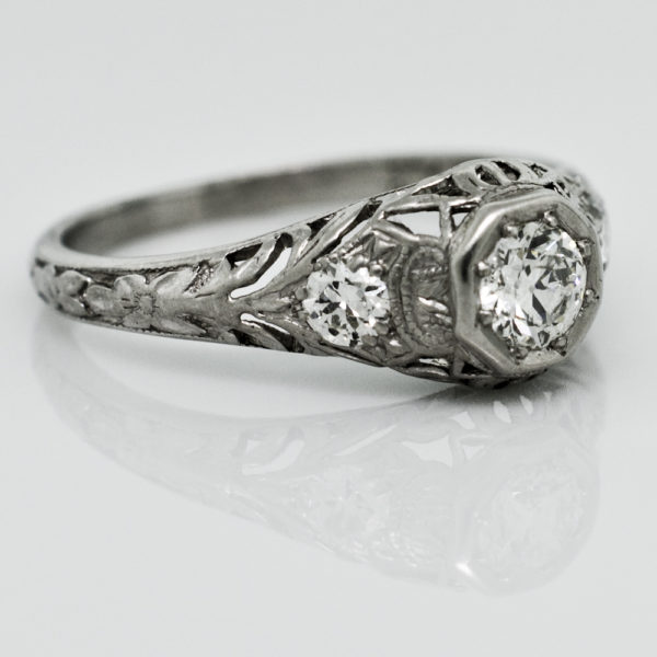 R1300-2-0.28 cts-OEC-Dome-Plat-Ring
