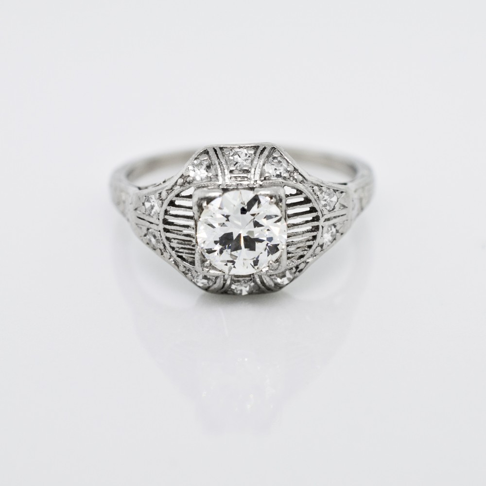 R1556-0.70-cts-Trans-Deco-Platinum-Ring