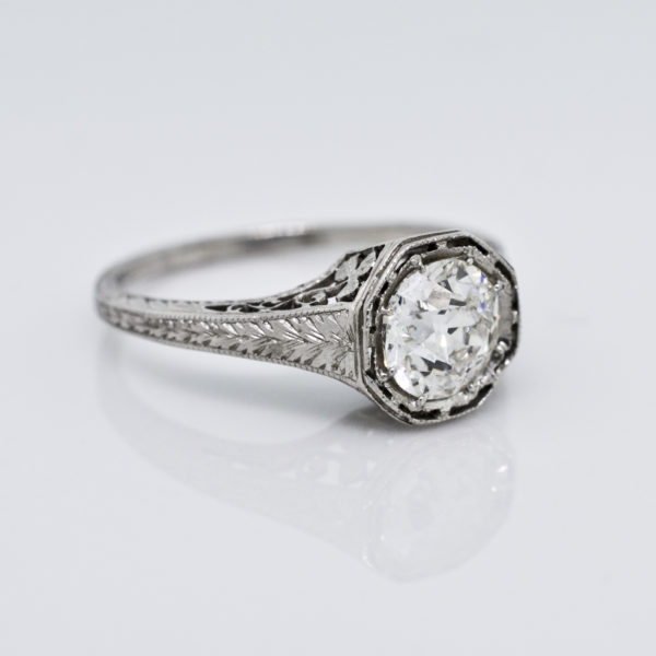 R1607-2-Filigree-Diamond-Platinum-Ring