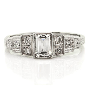 R1785-0.50 Emerald Diamond-Platinum-Ring