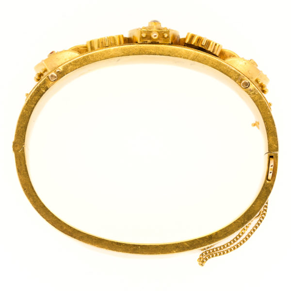 B493-3-Victorian-Gold-Pearl-Bracelet