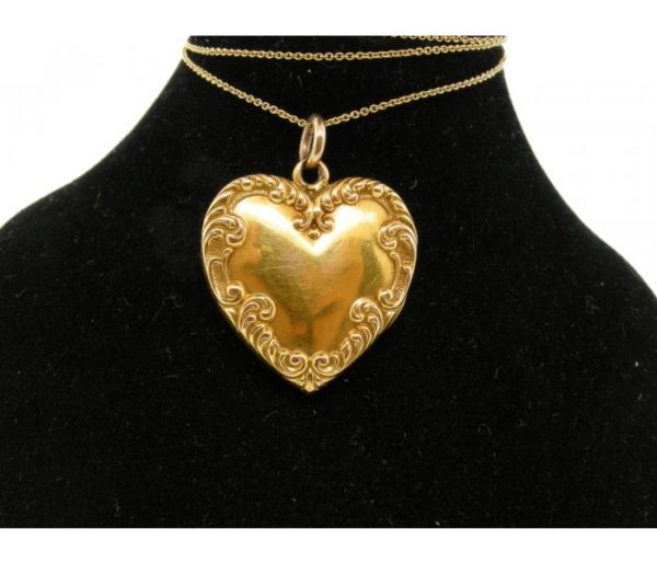 Vintage Gold Locket 1