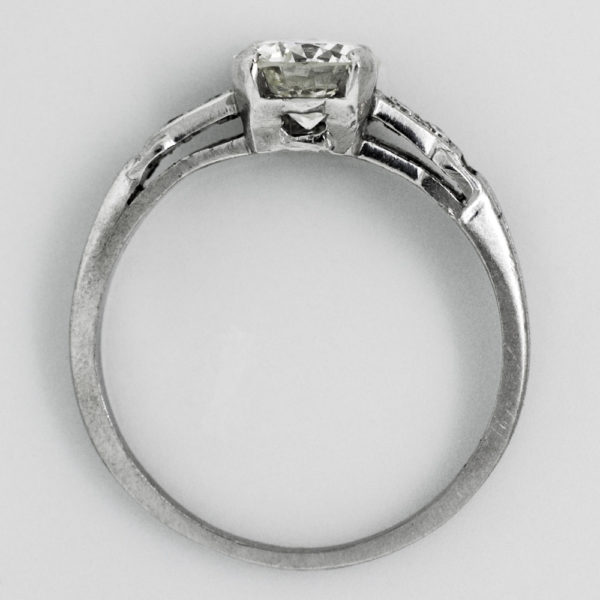 R1256-4-Classic-Engagement-Diamond-Ring