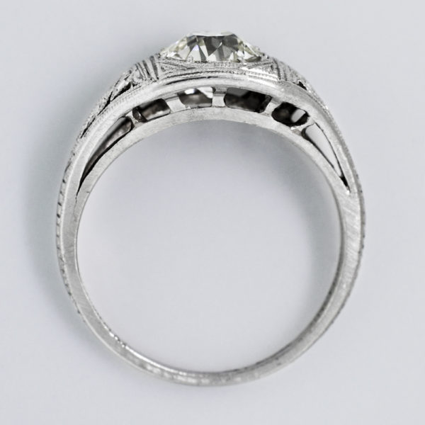 R1516-4-0.97 cts-Deco-Platinum-Ring