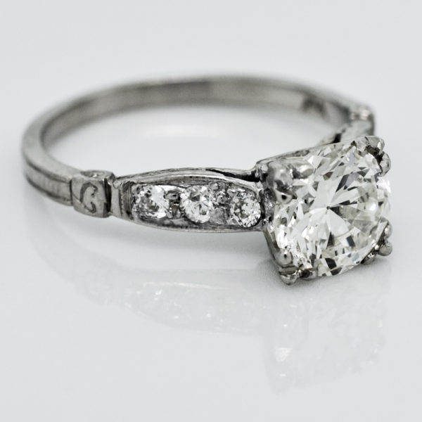 R1526-2-Diamond-Classic-Engagement-Plat-Ring