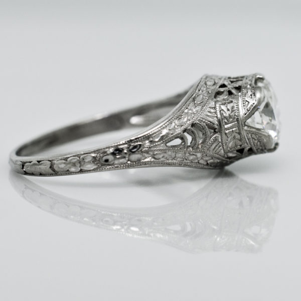 R1528-3-0.89 cts-OEC-Dome-Platinum-Ring