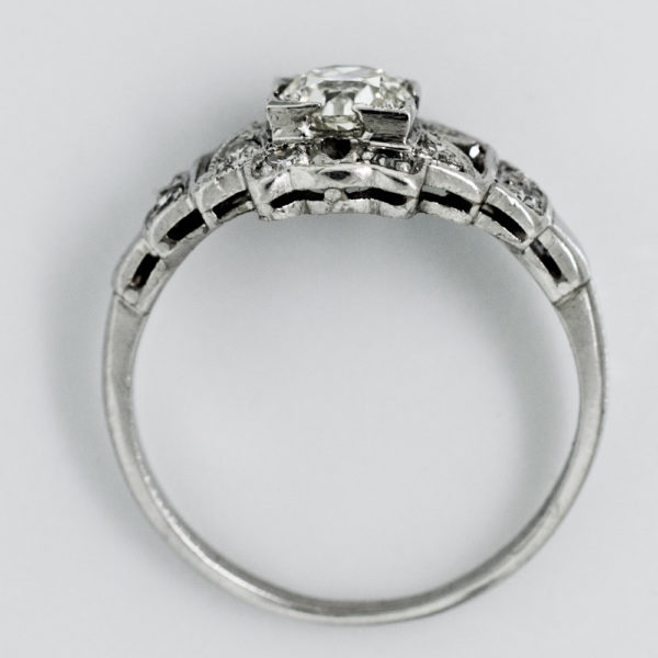 R1574-4-OEC Diamond-Deco-Platinum-Ring