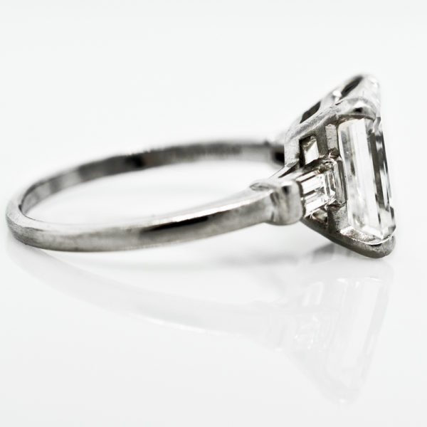 R1633-3-3.12 cts-Emerald Cut-Diamond-Plat-Ring