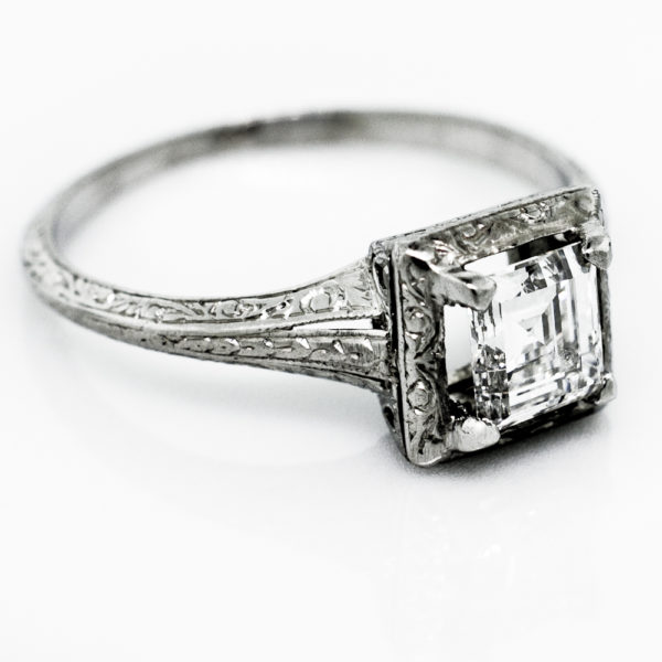 R1674-2-0.64 cts -Emerald Diamond-Plat-Ring