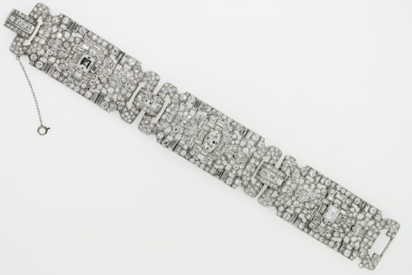 B419-3-Deco-28.5 cts-Diamond-Bracelet