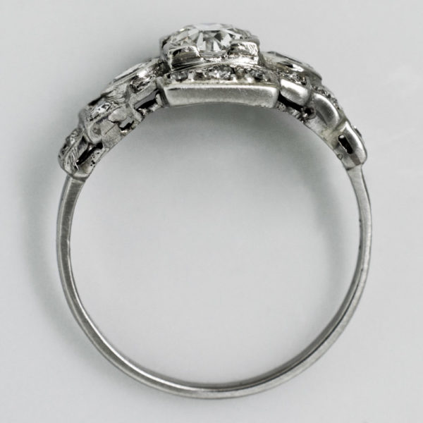 R1451-4-Deco-Step-Diamond-Plat-Ring