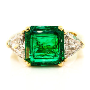 R1838-4.15 cts-Colombian Emerald-Diamond-Gold