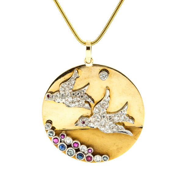 N572-Diamond Swallows-18K-Gold-Medalion