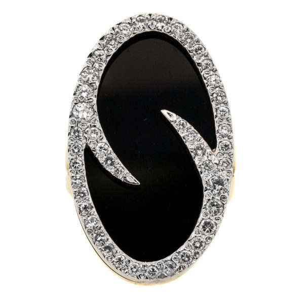 R2088-Onxy-Diamond-Oval-18K Y&W-1970